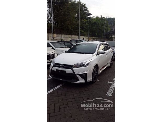 Toyota Yaris  Mobil  Bekas  Baru  dijual  di Bandung  Jawa 
