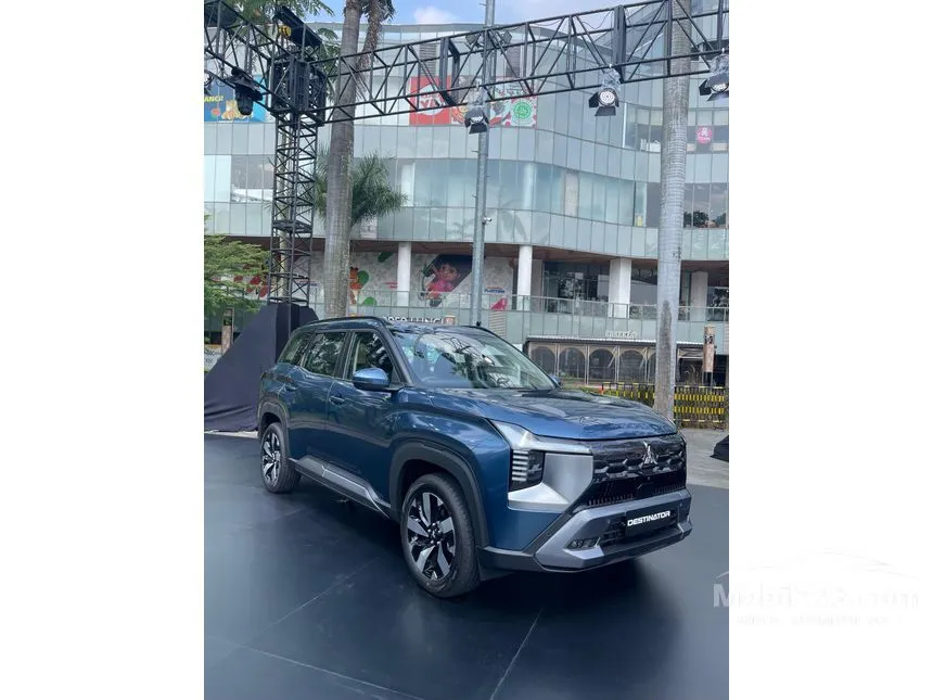 2026 Mitsubishi Destinator Ultimate Premium SUV