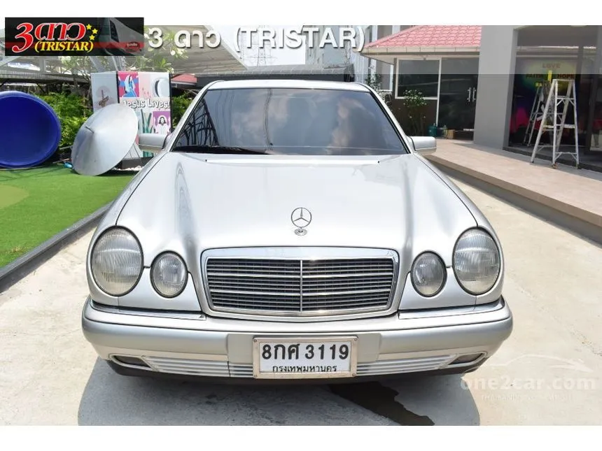 2000 Mercedes-Benz E230 Elegance Sedan