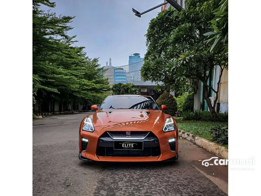 2022 Nissan GT-R Recaro Edition Coupe