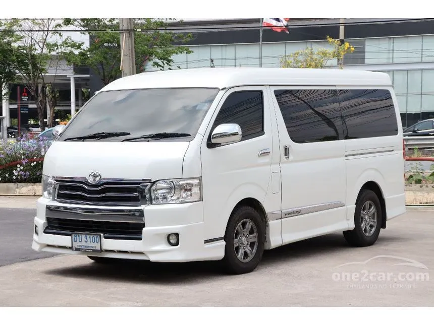 2018 Toyota VENTURY V Van