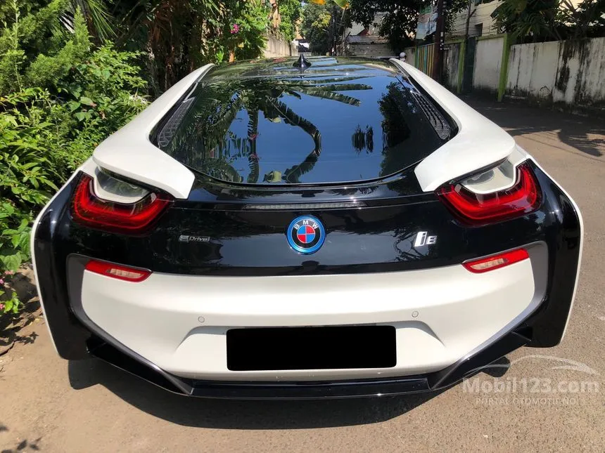Jual Mobil BMW i8 2015 1.5 di DKI Jakarta Automatic Coupe Putih Rp 2 ...