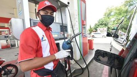 Cegah Covid-19, Pertamina Semprotkan DIsinfektan ke 600 SPBU