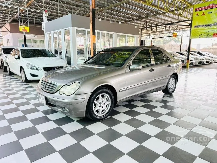 2004 Mercedes-Benz C180 Kompressor Classic Sedan