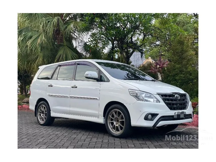 Jual Mobil Toyota Kijang Innova 2015 V 2.5 di Jawa Timur Automatic MPV Putih Rp 264.999.999