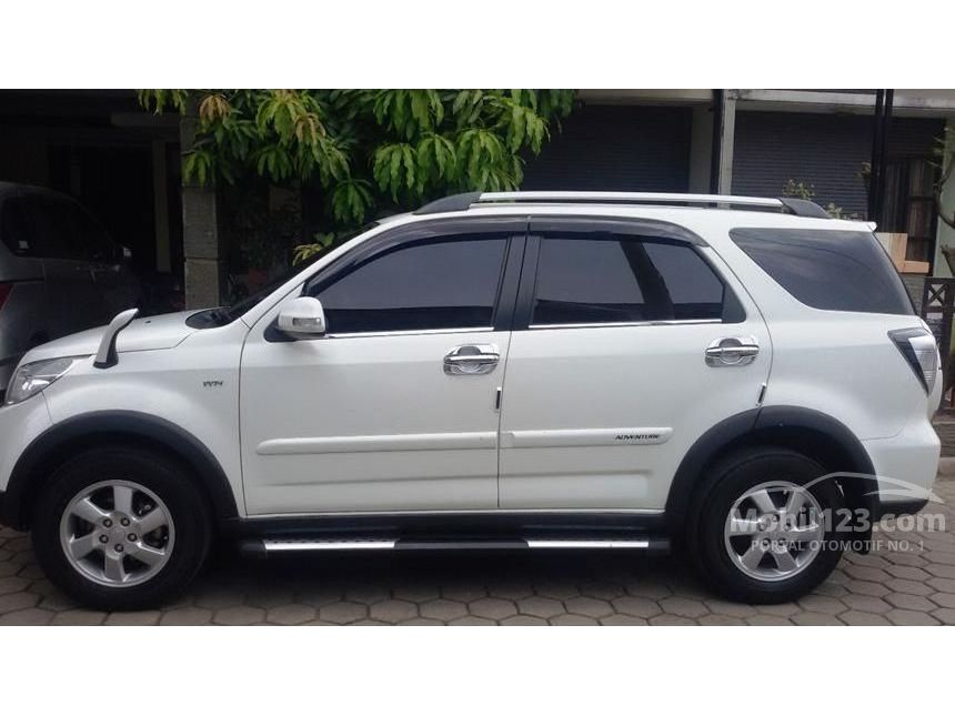 Jual Mobil Daihatsu Terios 2010 Tx Adventure 1 5 Di Jawa Barat Automatic Suv Putih Rp 148 000 000 2515186 Mobil123 Com