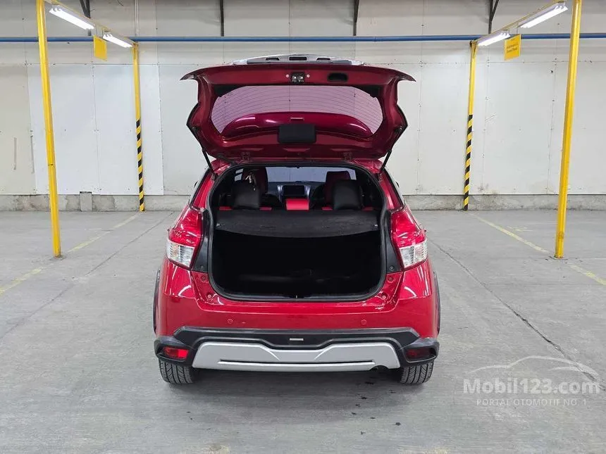 2017 Toyota Yaris TRD Sportivo Heykers Hatchback