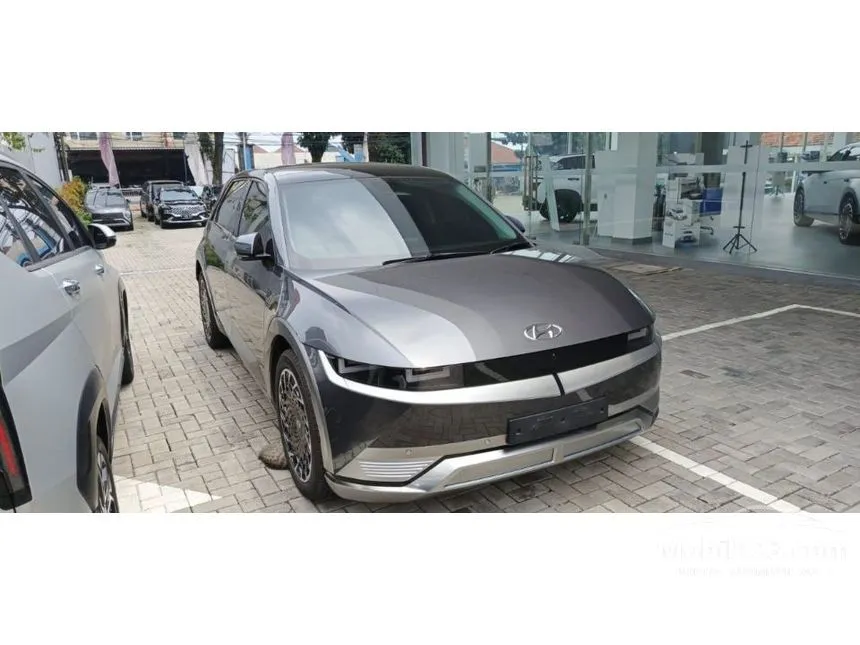2025 Hyundai IONIQ 5 Signature Long Range SUV