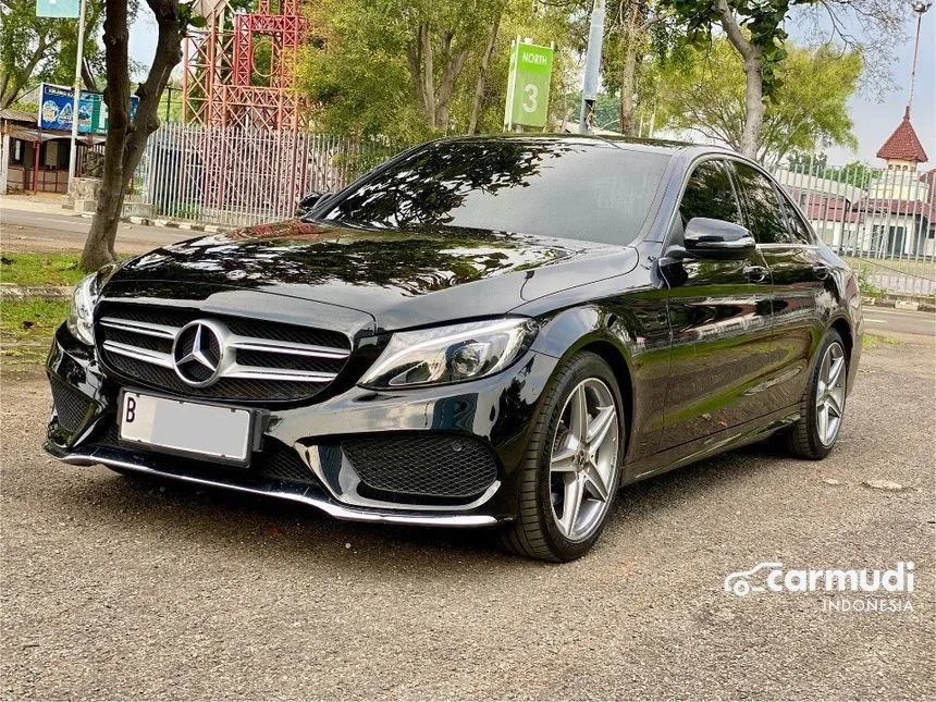 2018 Mercedes-Benz C200 AMG Sedan