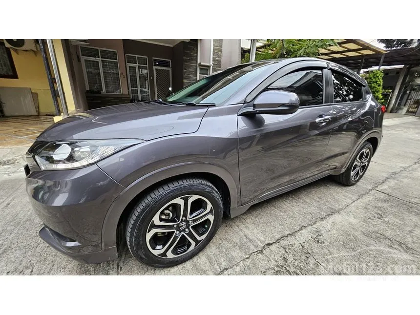 Jual Mobil Honda HR