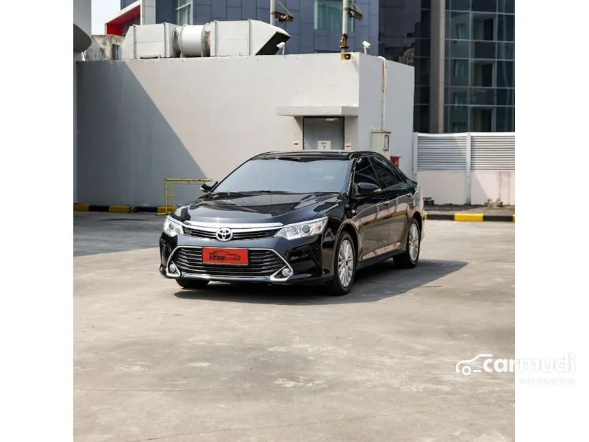 2016 Toyota Camry V Sedan