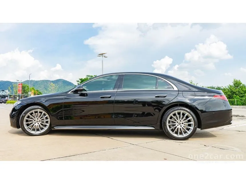 2022 Mercedes-Benz S580 e AMG Premium Sedan