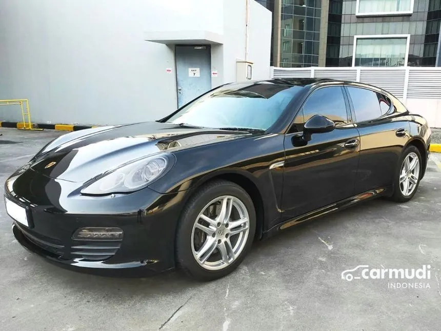 2011 Porsche Panamera Panamera Hatchback