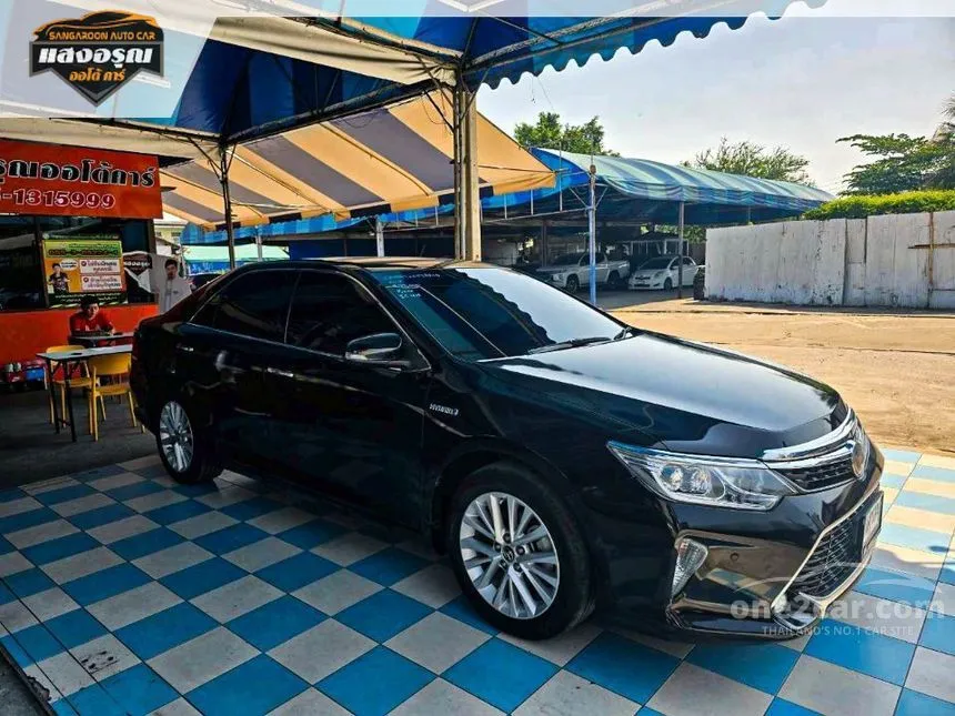 2018 Toyota CAMRY Hybrid Premium Sedan