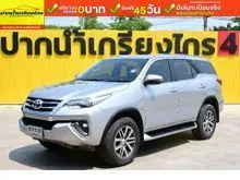 2017 Toyota FORTUNER 2.4 (ปี 15-25) V SUV
