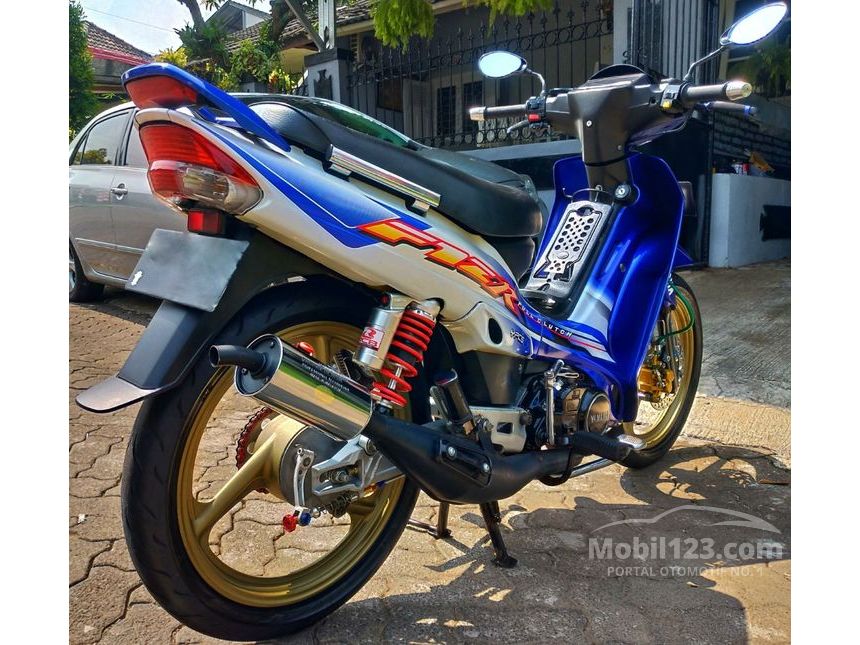  Jual  Motor  Yamaha F1ZR  2004 0 1 di Jawa Barat Manual 