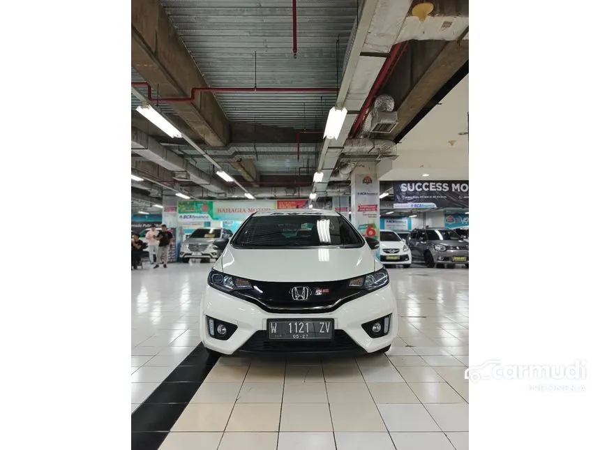 Jual Mobil Honda Jazz 2016 RS 1.5 di Jawa Timur Automatic Hatchback Putih Rp 30.000.000