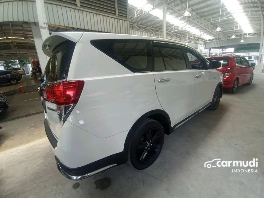 2020 Toyota Innova Venturer Wagon