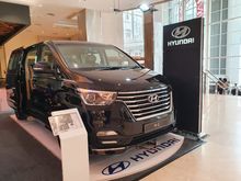 2020 Hyundai H-1 Royale CRDi e-VGTurbocharge, NEW H1 Promo Diskon Harga Kredit Bunga 0% by Hyundai Mobil