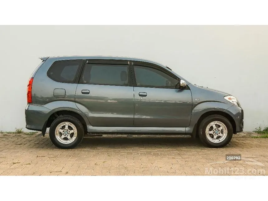2011 Toyota Avanza E MPV