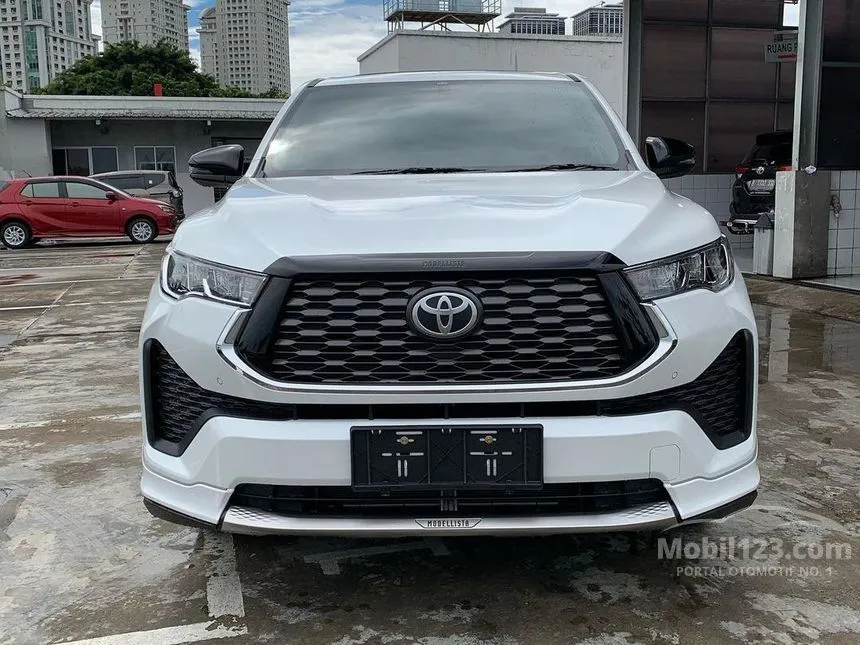 Jual Mobil Toyota Kijang Innova Zenix 2023 Q HV TSS 2.0 di DKI Jakarta Automatic Wagon Putih Rp 595.000.000