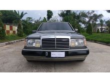 Mercedes Benz 300E - W124 ( Mercy Boxer ) - 1991