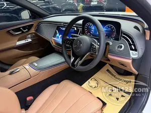 2025 Mercedes-Benz E200 2.0 Exclusive Line Sedan