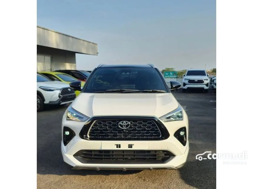 2025 Toyota Yaris Cross S with GR Parts Aero Pkg SUV