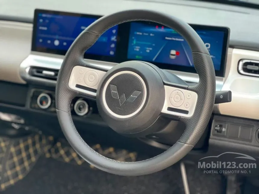 2023 Wuling Air EV Long Range Hatchback