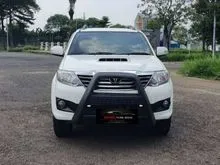 Toyota Fortuner 2.5 G VNT Diesel AT 2014 Putih TDP 55jt Kondisi mobil istimewa bergaransi dan dijamin siap pakai