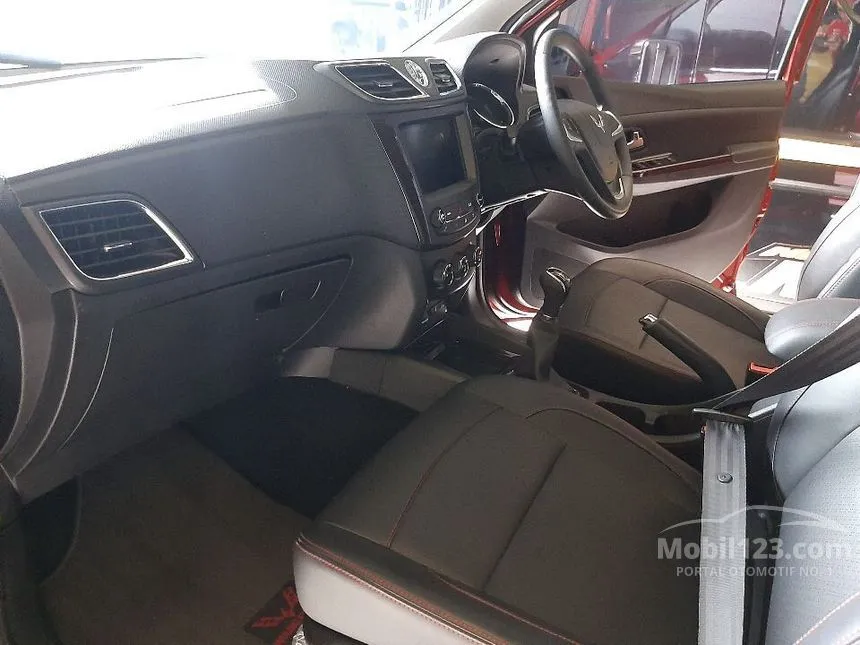 2022 Wuling Confero S L Lux+ Wagon