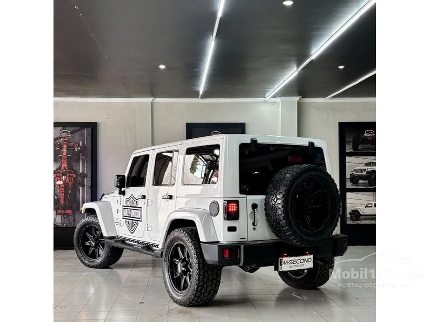 2012 Jeep Wrangler Sahara Unlimited 4 Door SUV