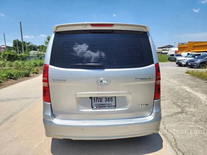 2013 Hyundai GRAND STAREX VIP Wagon