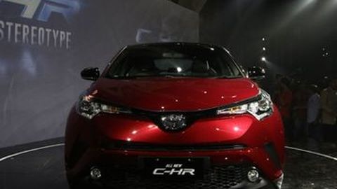 Toyota C-HR Tantang Honda CR-V  dan Mitsubishi Pajero Sport