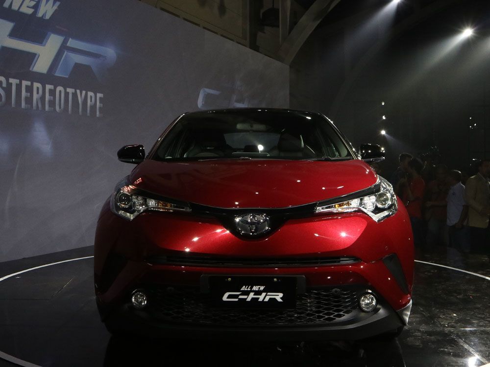 Toyota C-HR Tantang Honda CR-V  dan Mitsubishi Pajero Sport