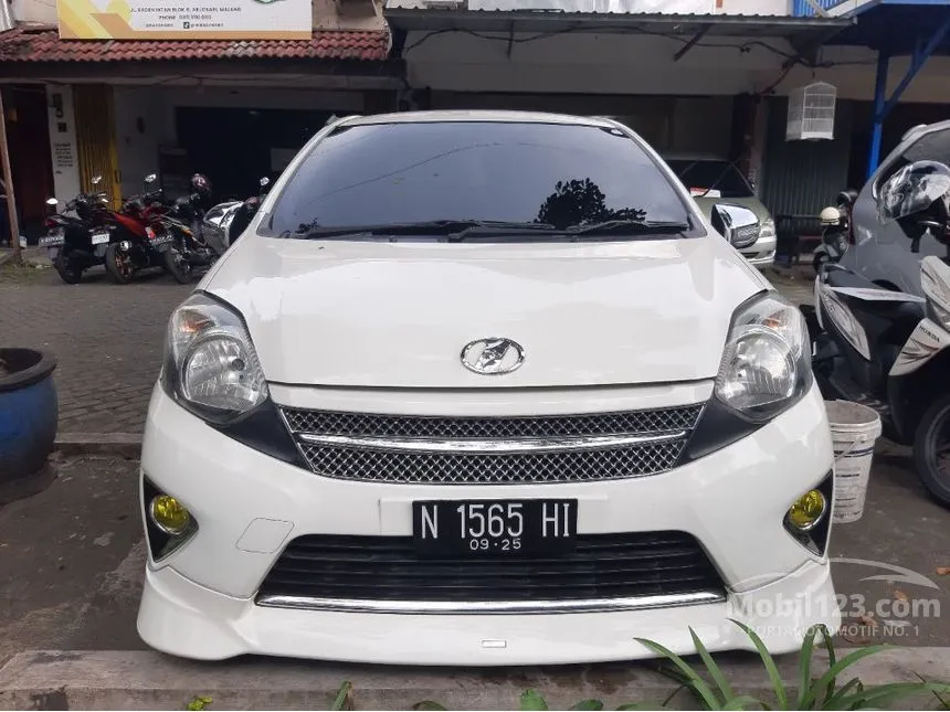 Jual Mobil Toyota Agya 2015 TRD S 1.0 di Jawa Timur Manual Hatchback Putih Rp 99.000.000