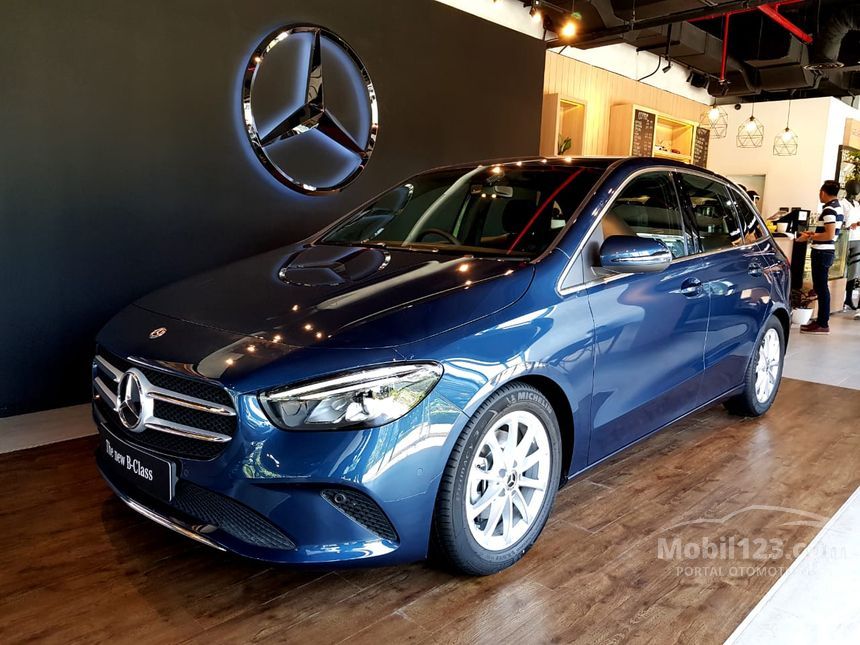 Jual Mobil Mercedes-Benz B200 2019 Progressive Line 1.3 Di Banten ...