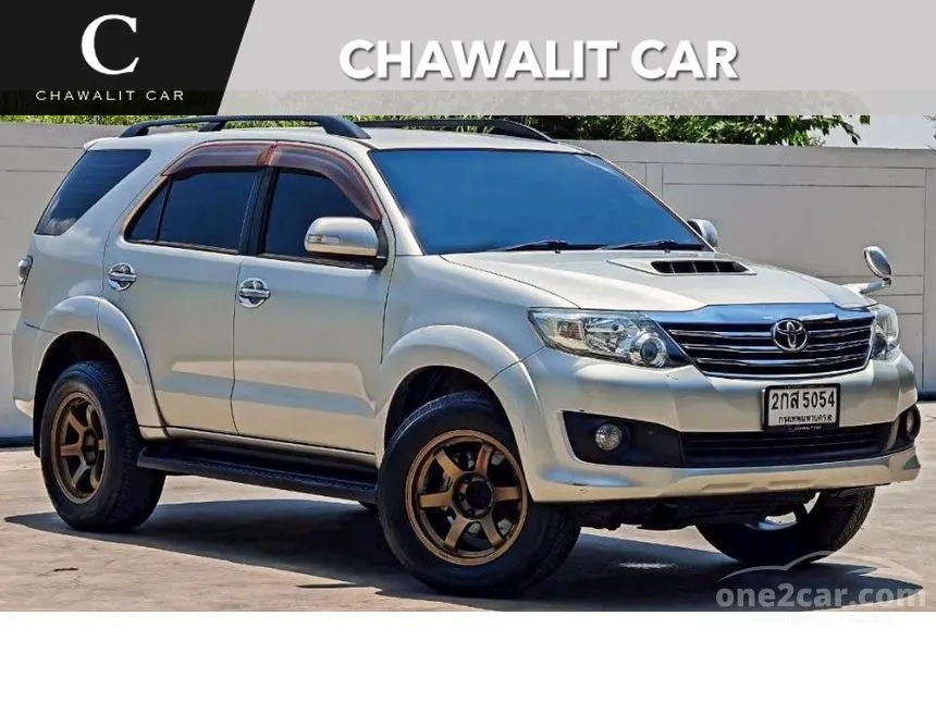 2014 Toyota FORTUNER V SUV