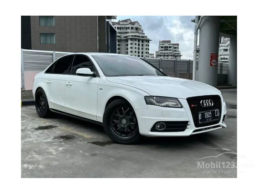 Jual Mobil Audi A4 2012 TFSI 1.8 di DKI Jakarta Automatic Sedan Putih Rp 165.000.000
