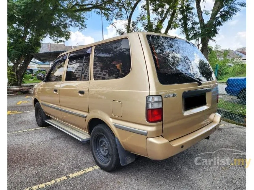2001 Toyota Unser GLi MPV