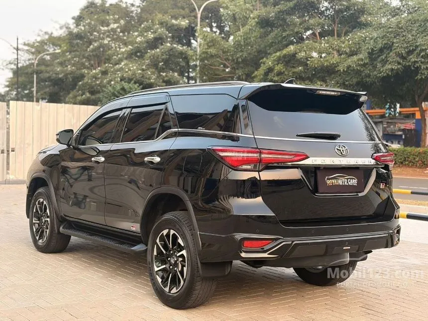 2022 Toyota Fortuner GR Sport 4X2 SUV