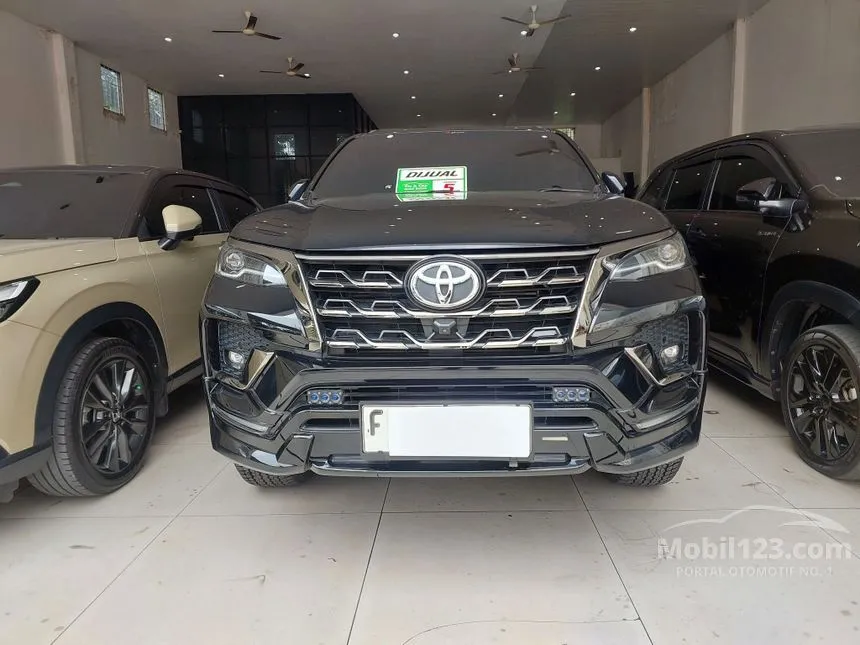 2021 Toyota Fortuner VRZ GR SPORT 4X2 SUV