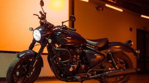 Royal Enfield Shotgun 650, Moge Berdesain Retro Seharga Toyota Avanza