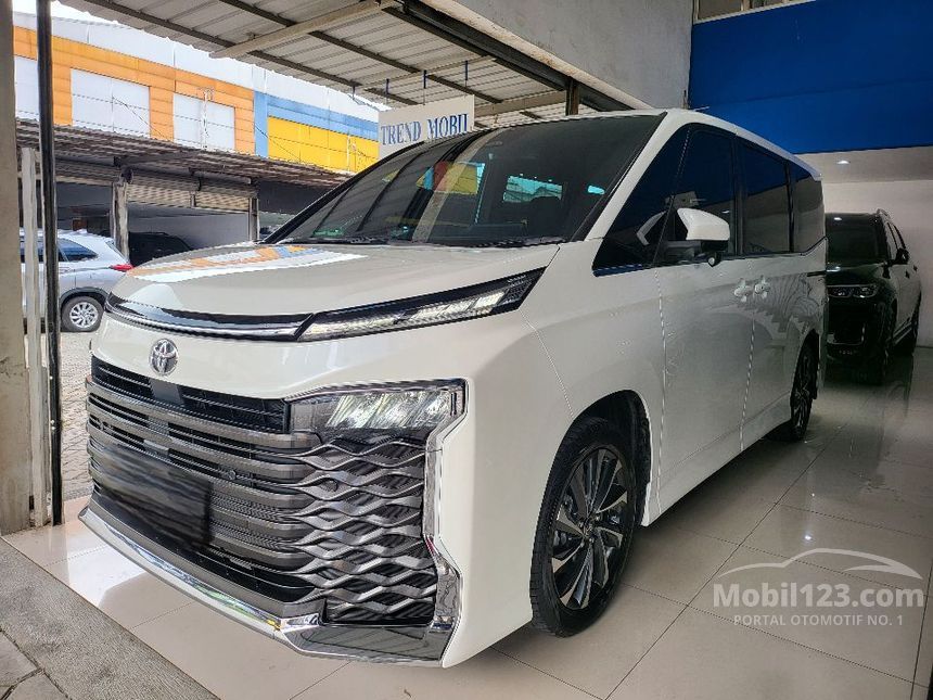 Jual Mobil Toyota Voxy 2022 (Premium Color) 2.0 di DKI Jakarta ...