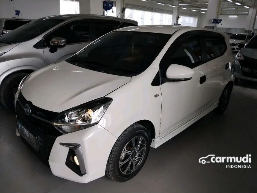 2022 Daihatsu Ayla R Hatchback