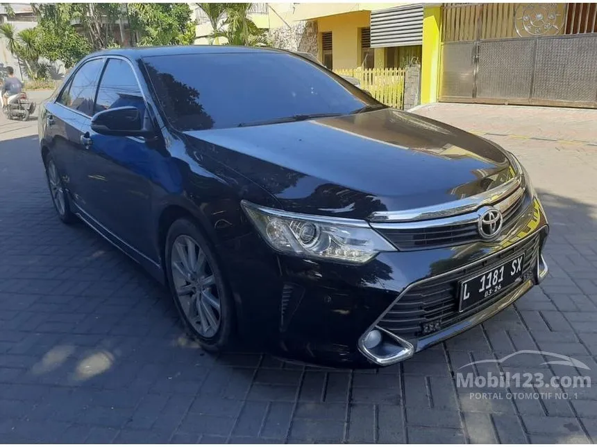 Jual Mobil Toyota Camry 2016 V 2.5 di Jawa Timur Automatic Sedan Hitam Rp 249.000.000