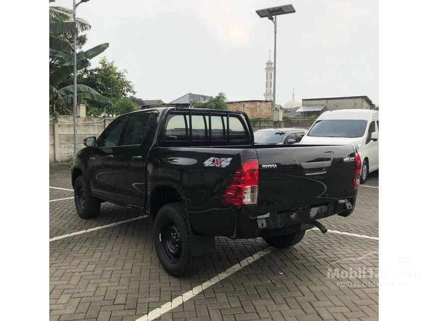 2024 Toyota Hilux E Dual Cab Pick-up