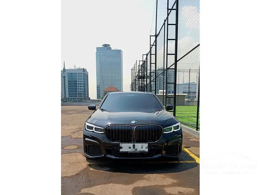 2022 BMW 730Li M Sport Sedan