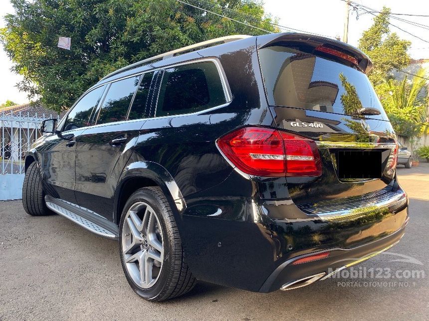 Jual Mobil Mercedes Benz Gls400 2018 4matic Amg 3 0 Di Dki Jakarta Automatic Suv Hitam Rp 1 350 000 000 7046496 Mobil123 Com