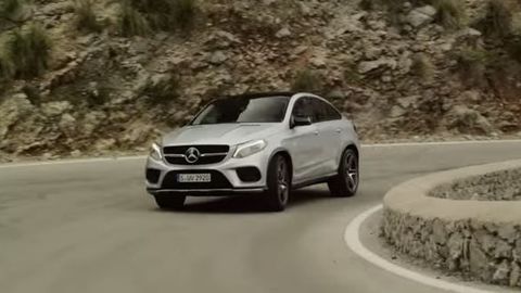 VIDEO: Lewis Hamilton Approves Of The Mercedes-Benz 2015 GLE Coupe